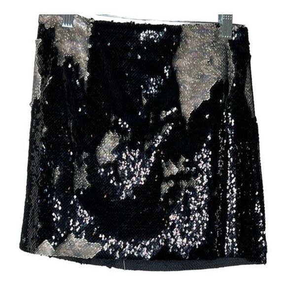 Free People Camo Reversible-Sequin Mini Skirt Black Gray-Green Size 0 NWT - Picture 2 of 9